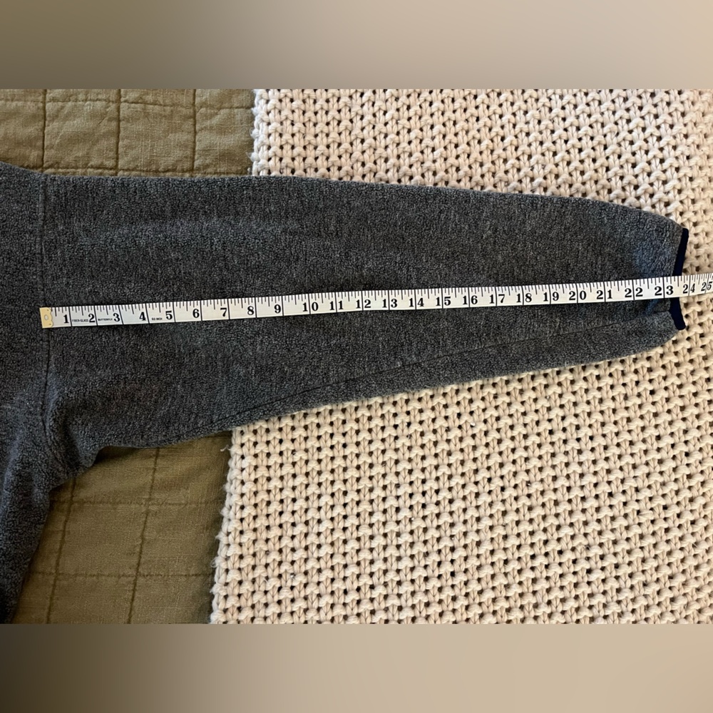 Patagonia Gray Men's Sweater - Picture 4 of 6